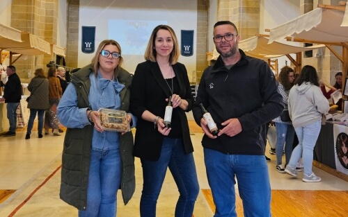 Ferotur 2025: tradición, sabor y raíces con La Viña en Oropesa 1 Ferotur en Oropesa de Toledo, junta a "La Viña" AOVE y productos gourmet con Torreznitos Jiménez