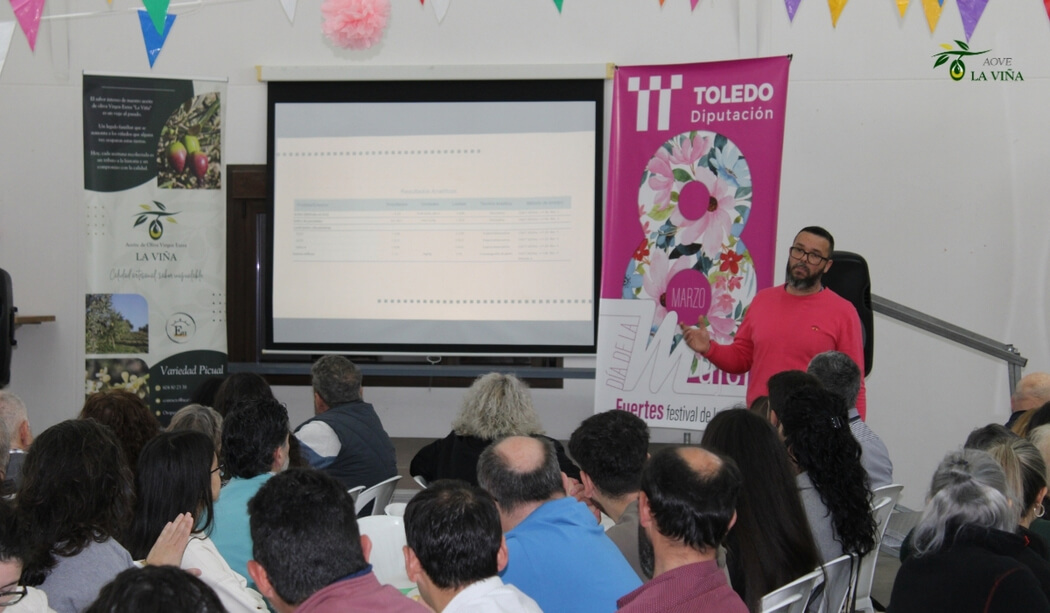 También realizamos catas de aceite de oliva para grupos Cata de aceite de oliva para grupos y eventos